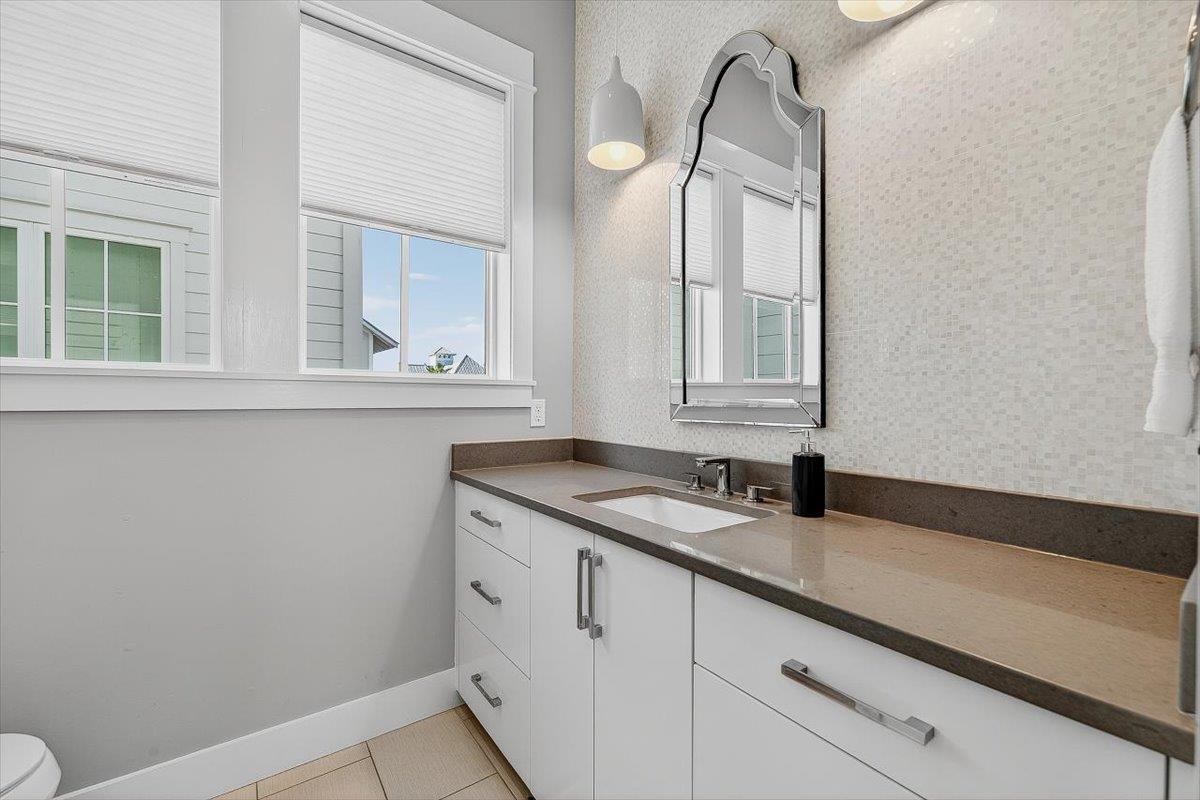 Powder Room, 2nd Floor