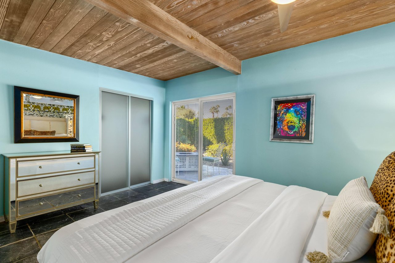 Guest bedroom