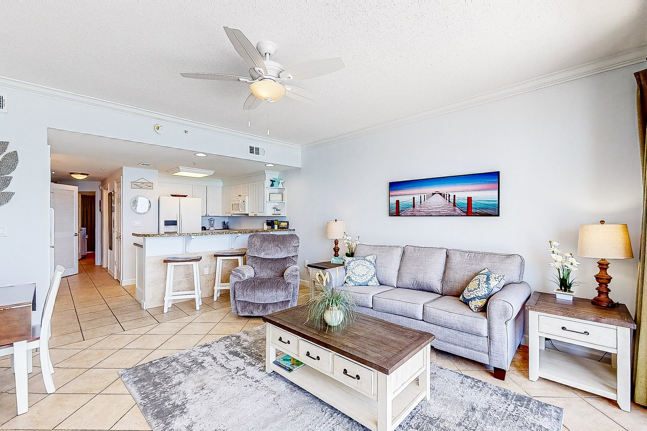 Boardwalk Condos, 906C 4