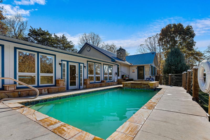 paradisesprings40