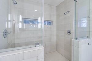 Primary King Bathroom, 3rd Floor