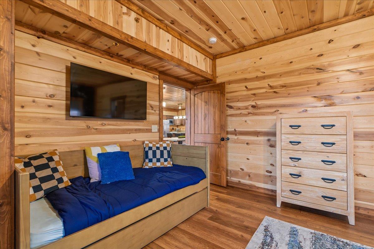 082Bedroom