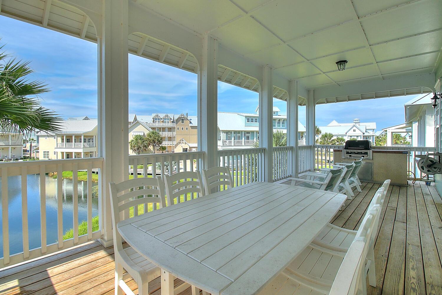Lakeside Balcony, with Dining and Outdoor Grill