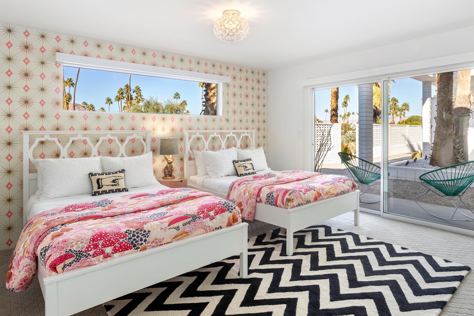 Guest bedroom with direct access to private courtyard