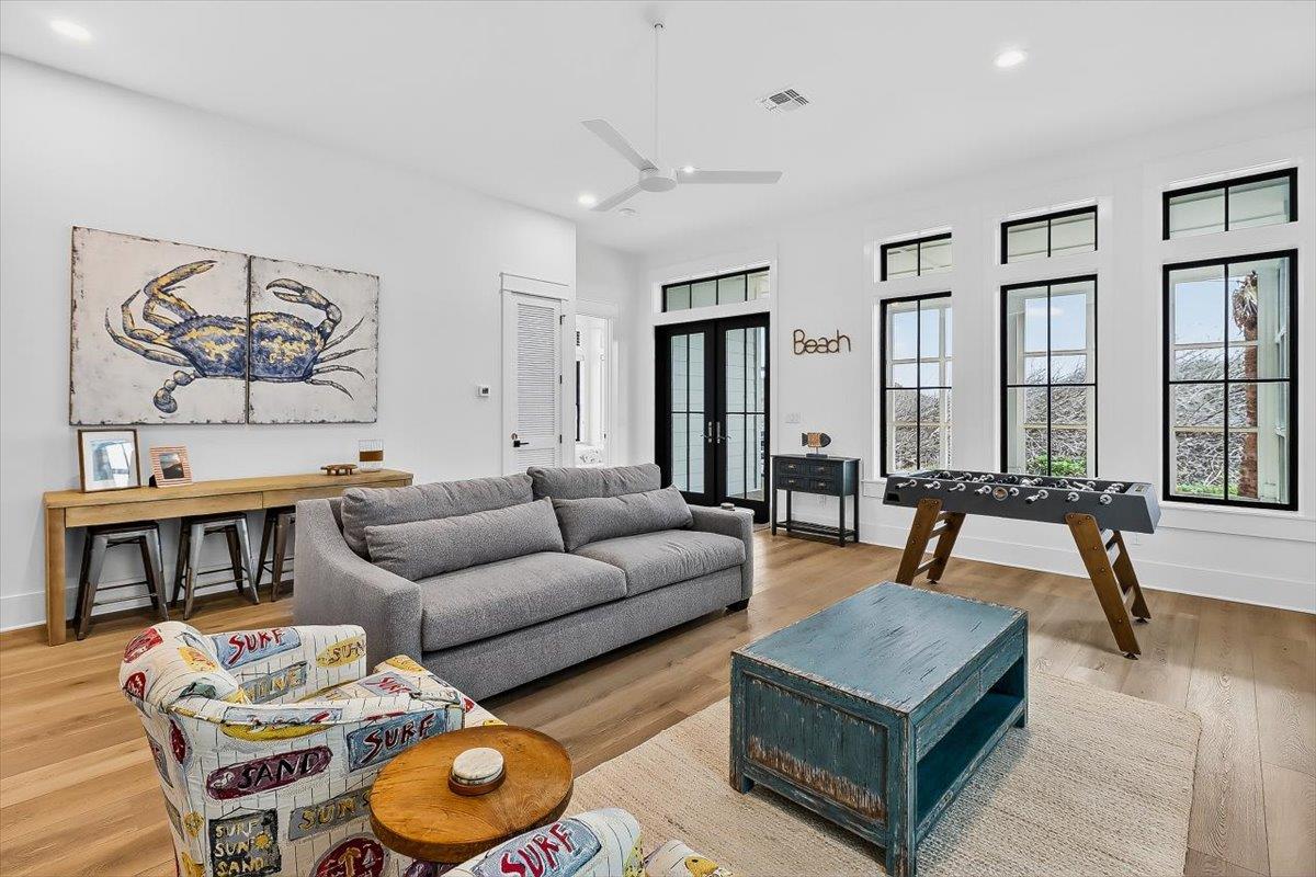 1st Floor, Living Room