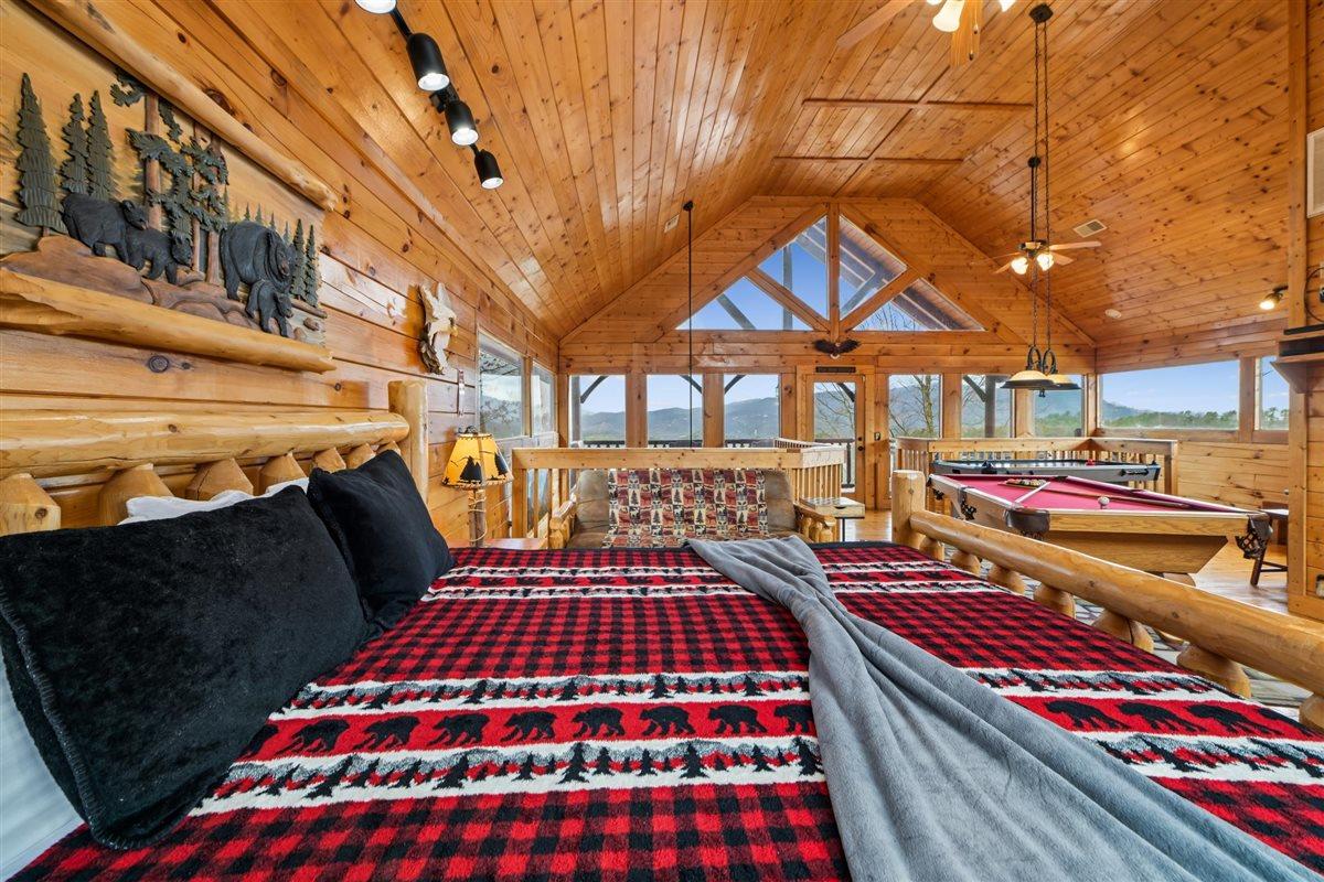 16Bedroom