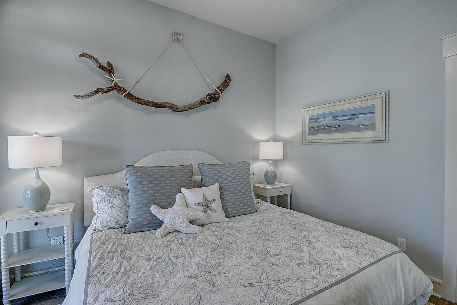 1st Floor King Bedroom