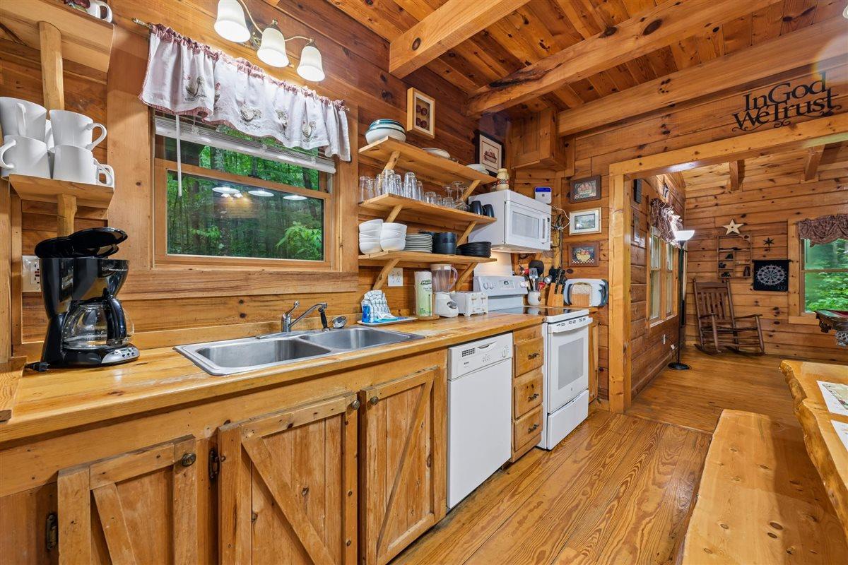 11Kitchen