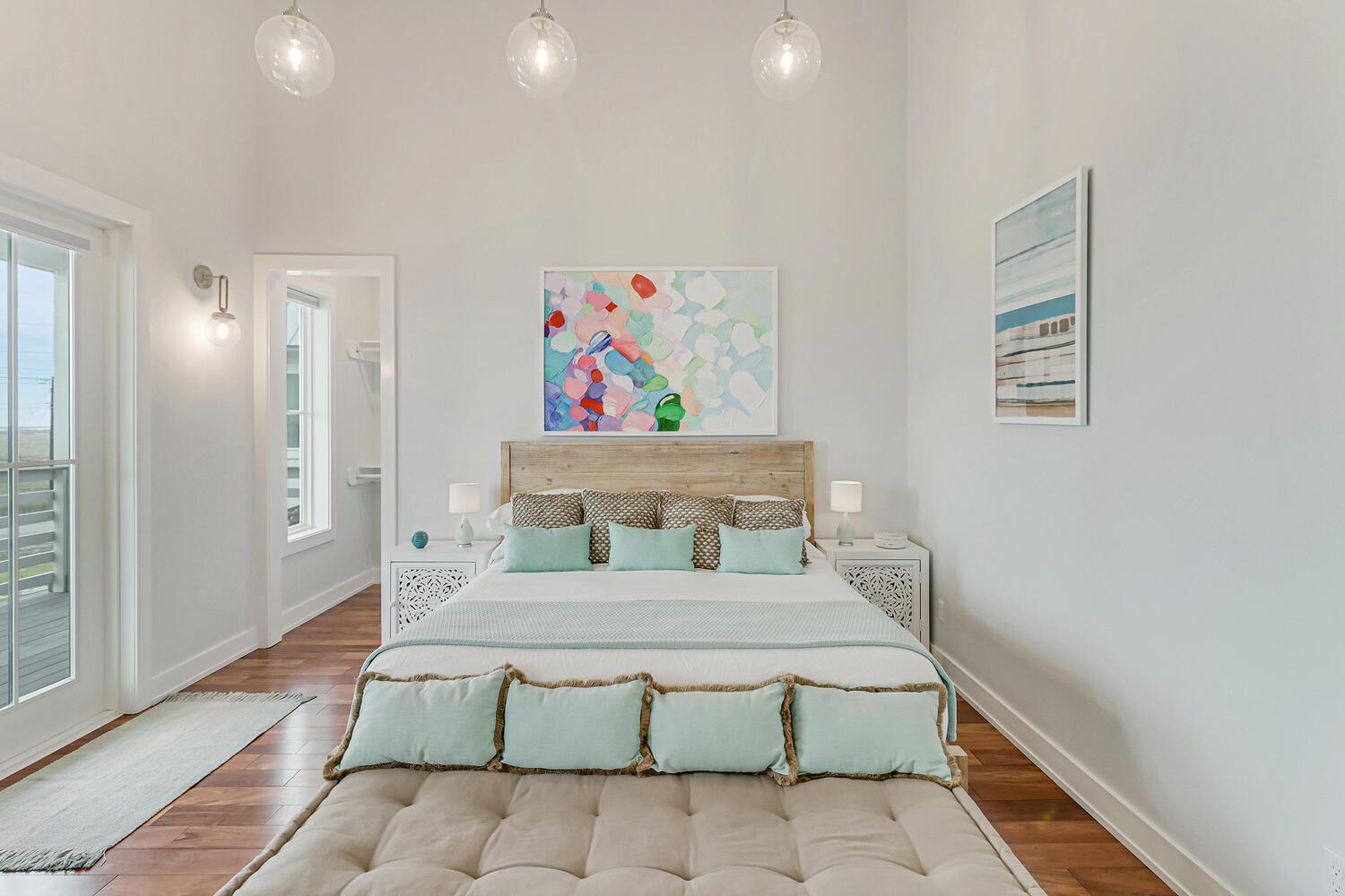 Primary King, 2nd Floor