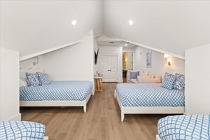 TwinQueen Bedroom, 3rd Floor