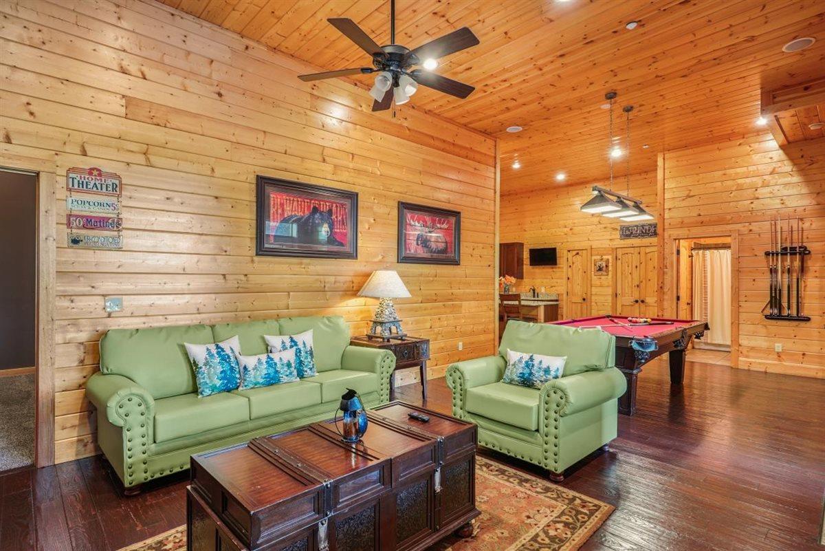 103Recreation Room
