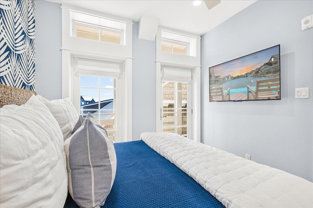 Primary King Bedroom, 1st Floor