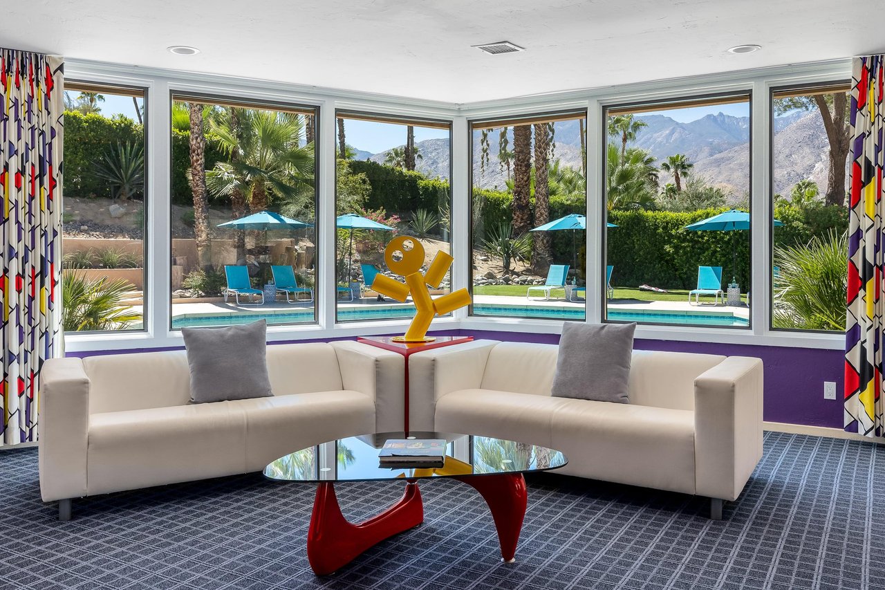 Luxurious living room