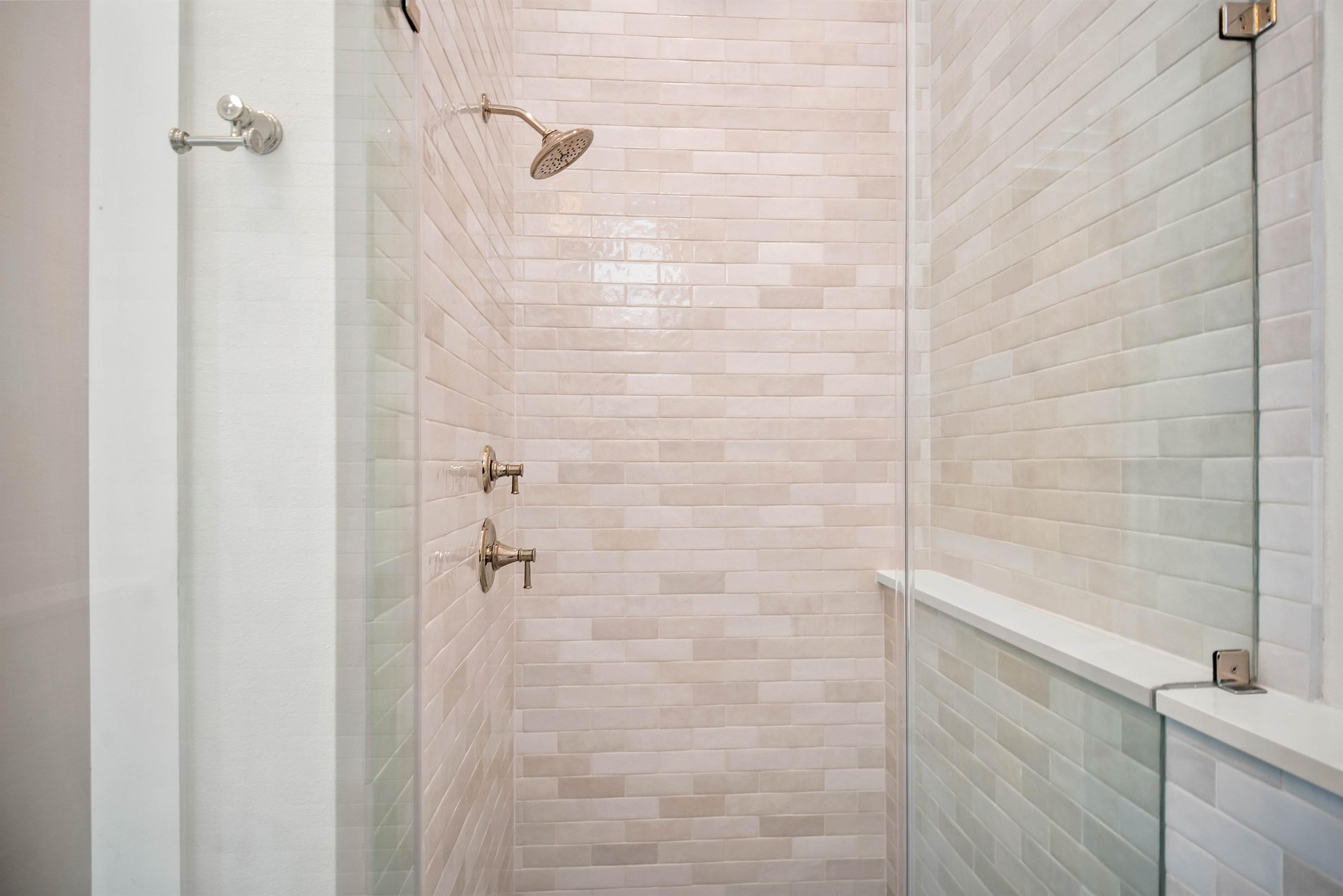 Primary King Bathroom, 2nd Floor