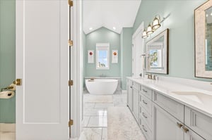 2nd Floor, Primary King Bathroom