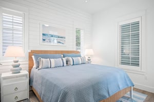 King Bedroom, 1st Floor