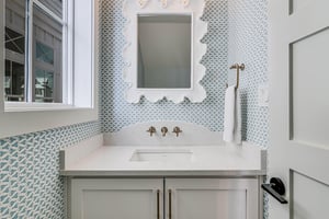 Powder Room, 1st Floor