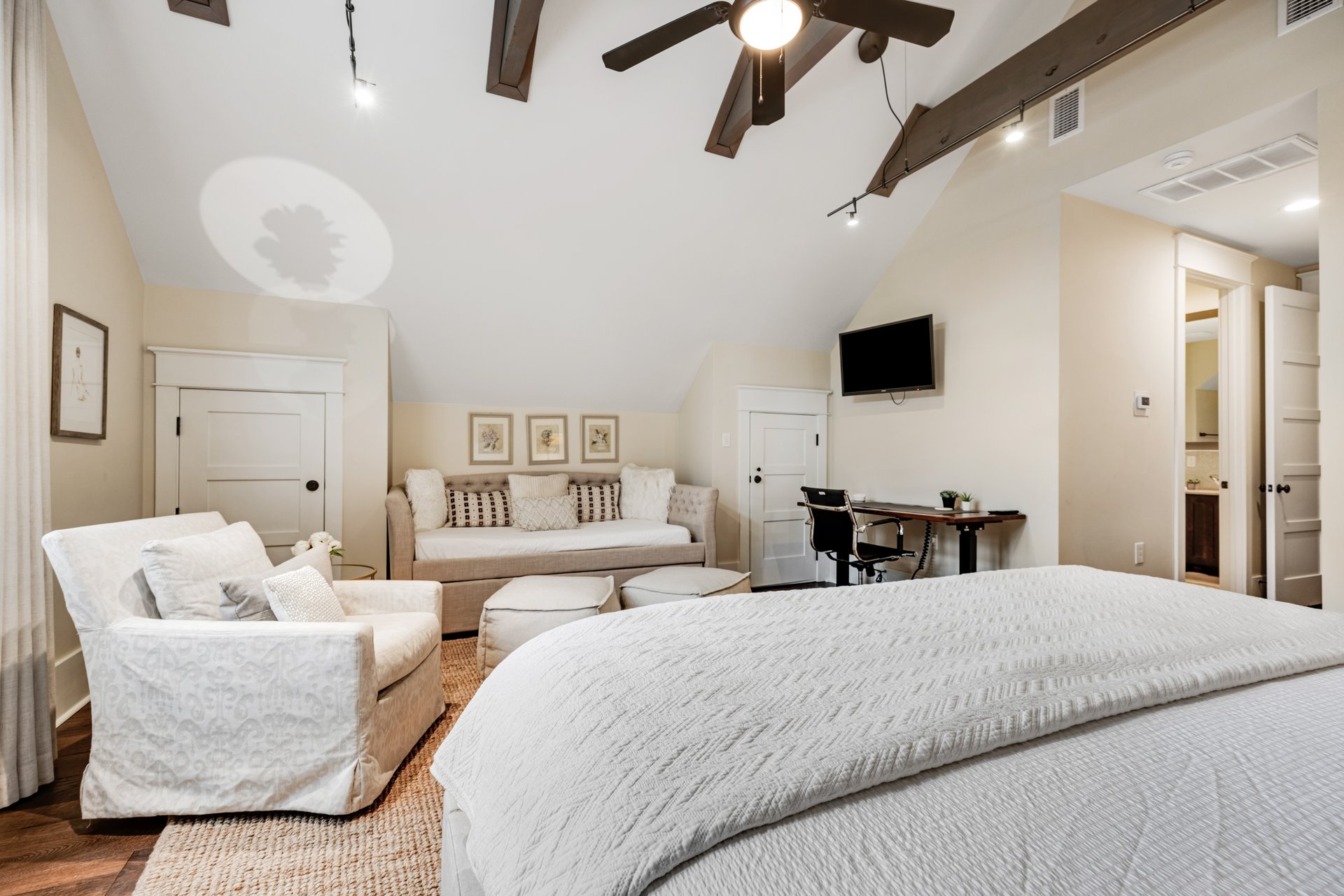 Watercolor  Sunlight Retreat 17