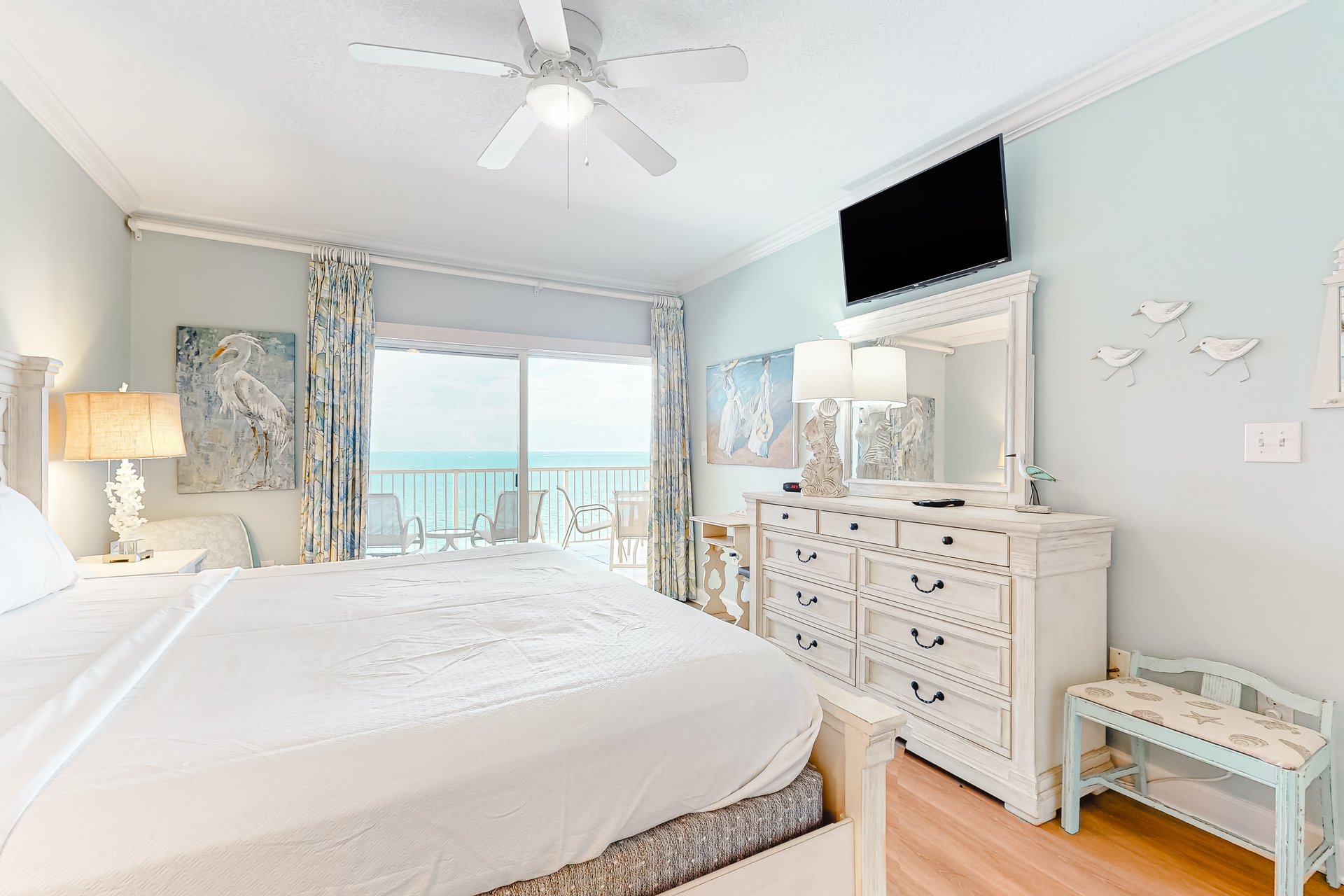 Admirals Quarters 1506 13