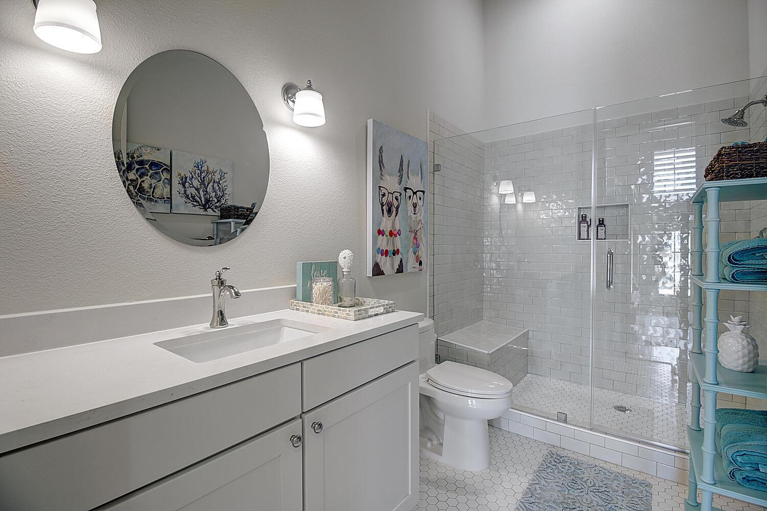 Bunk Bathroom, 1st floor