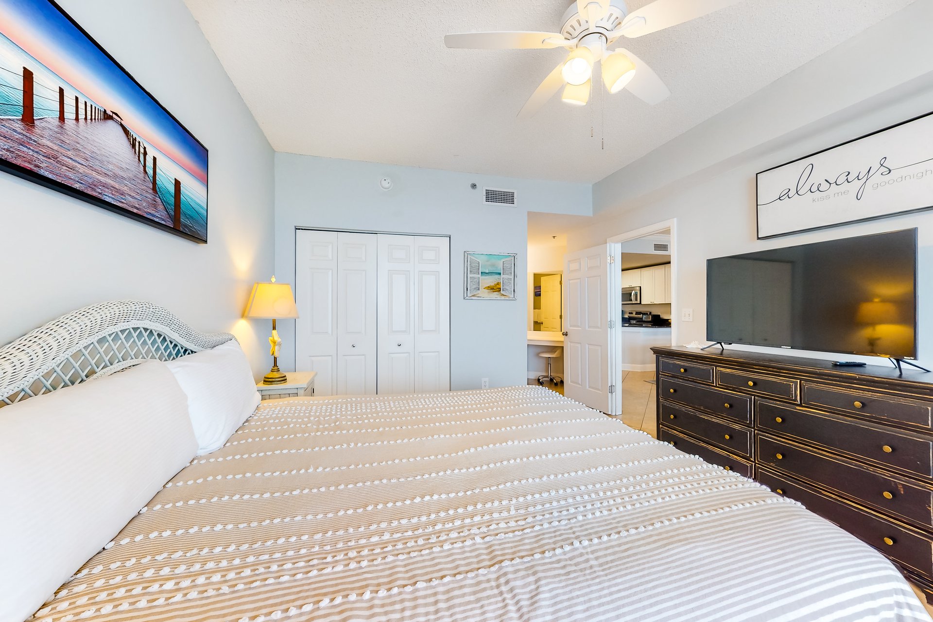 The Beach Club 1407C 8