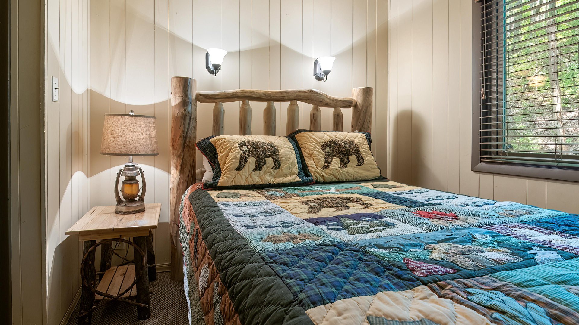 Gatlinburg Lodge Int 023original