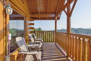 balcony with seating