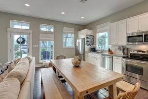 1st Floor, Dining Area