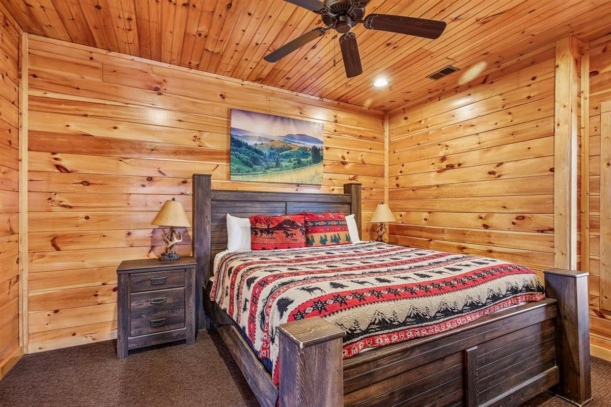 13Bedroom