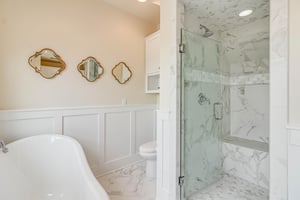 Queen Suite, 2nd Floor