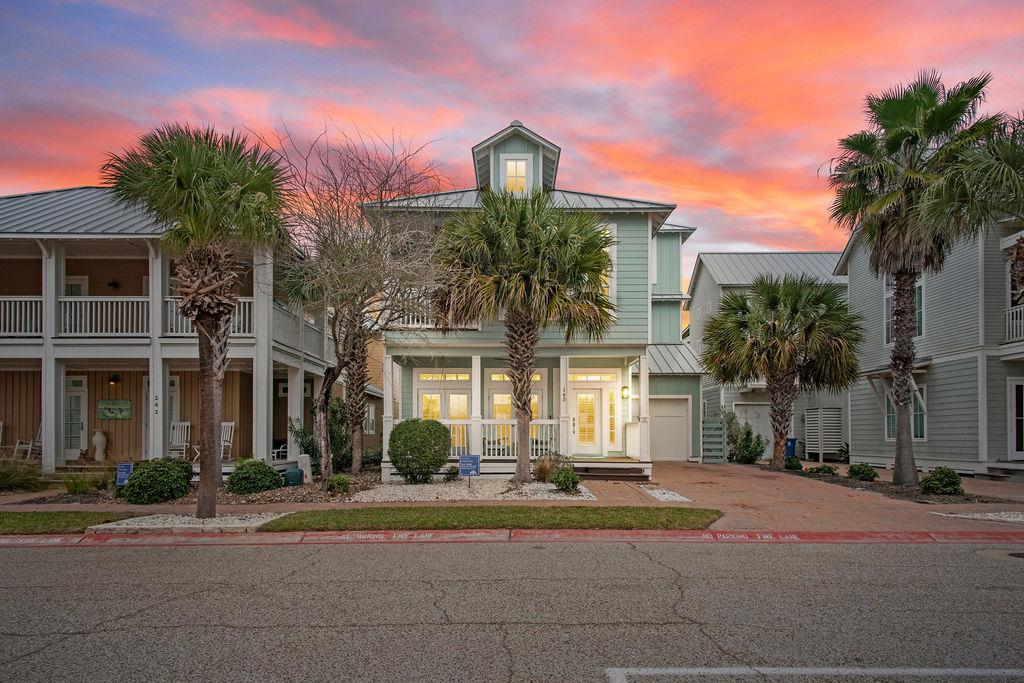 Lovey Dovey, Evening View