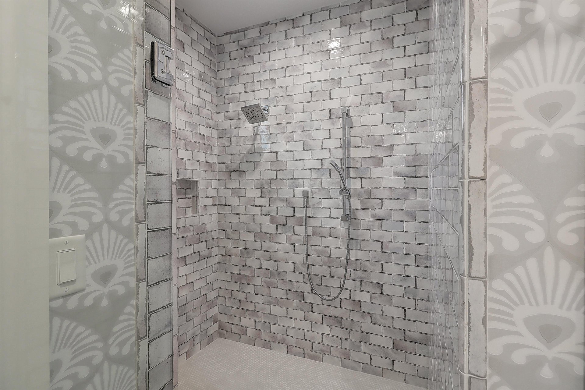 1st Floor, Shared Bathroom