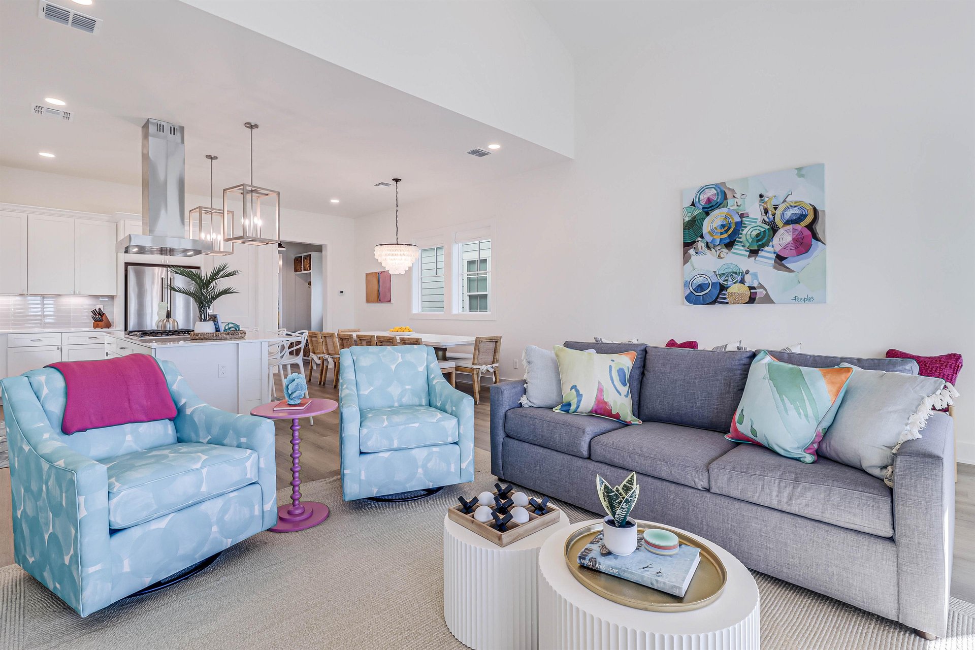 Living Area, 1st Floor