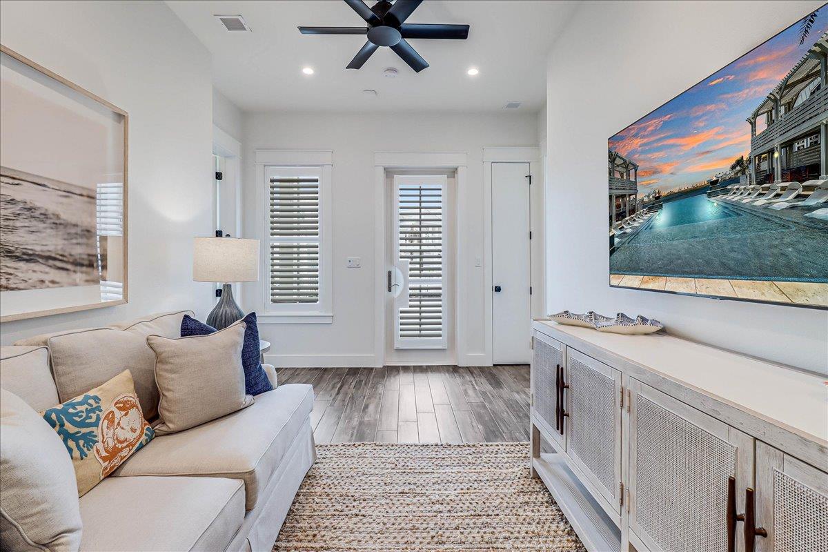 Secondary Living Area, 1st Floor