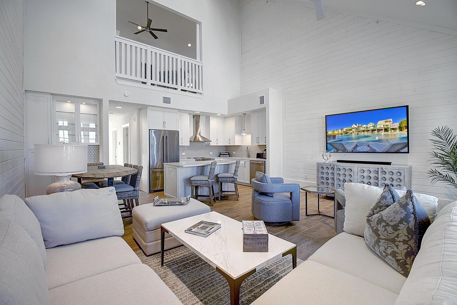 3rd Floor, Living Area