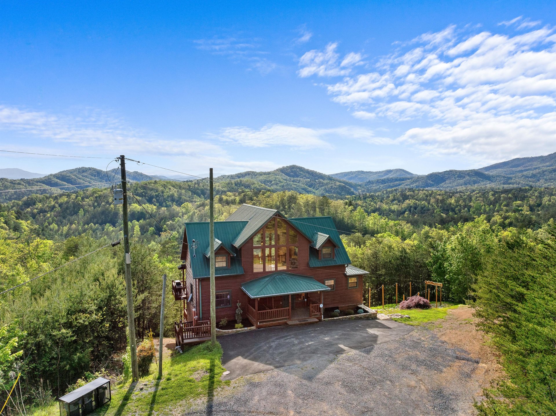 Front of Mountain Bliss cabin