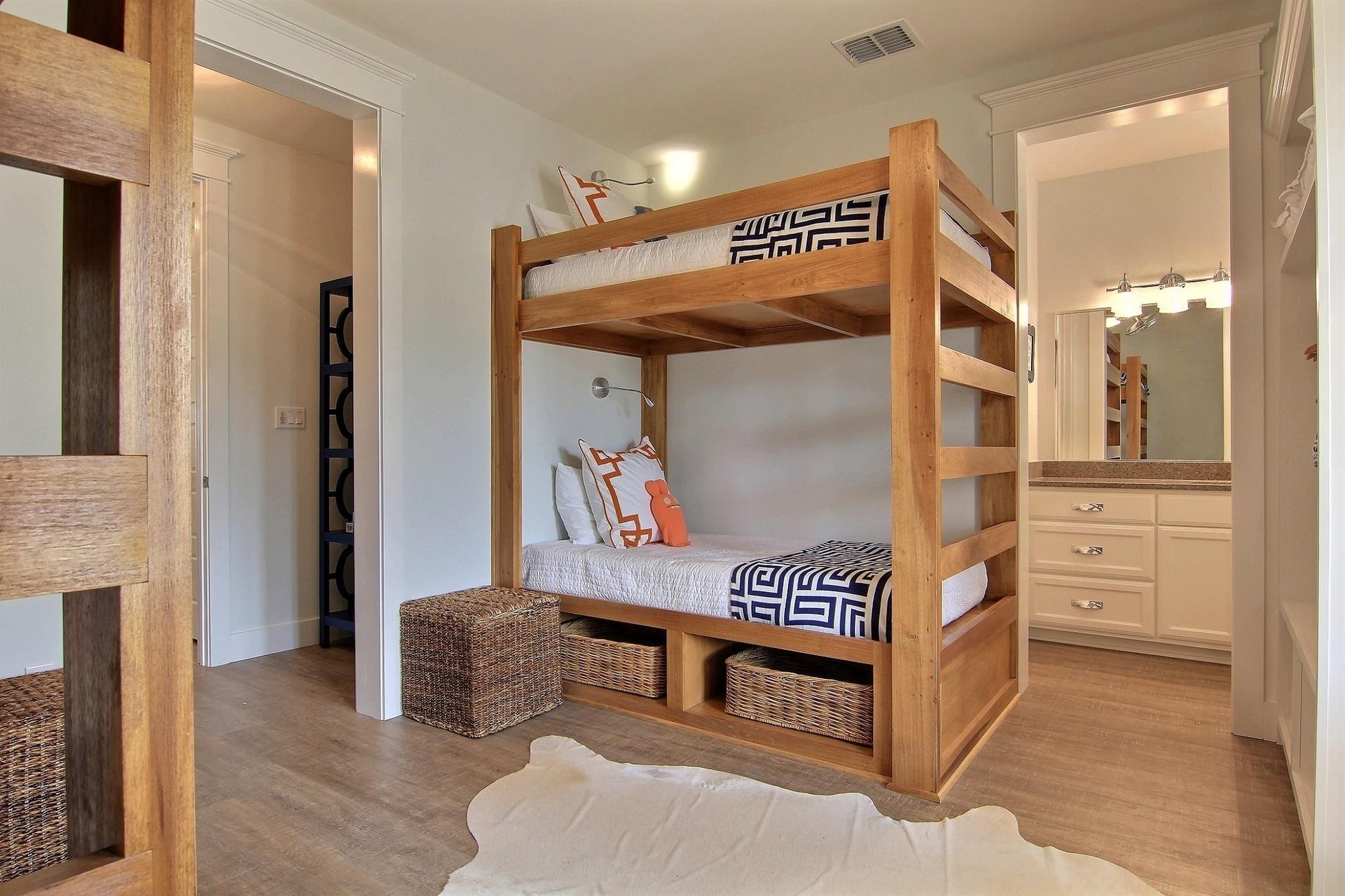 Bunk Room, 1st Floor