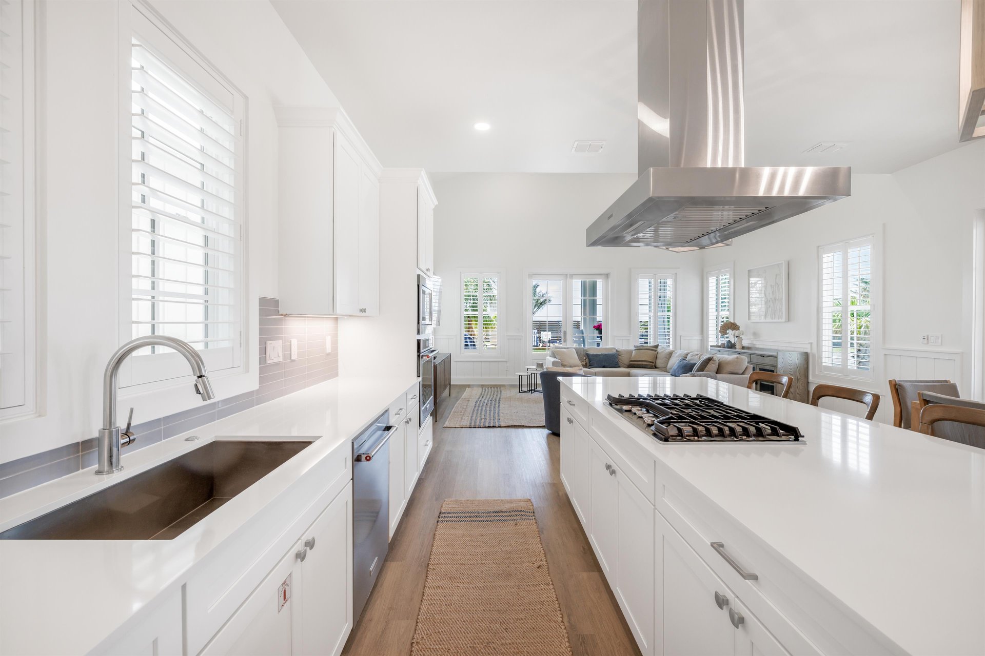 1st Floor, Kitchen