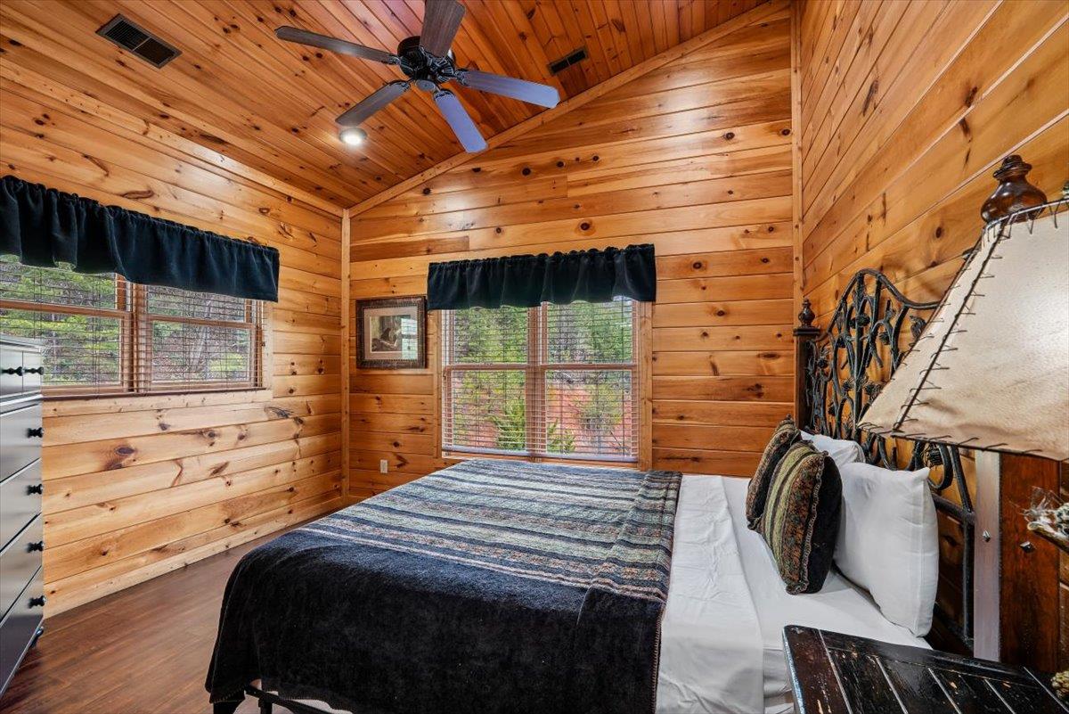 24Bedroom