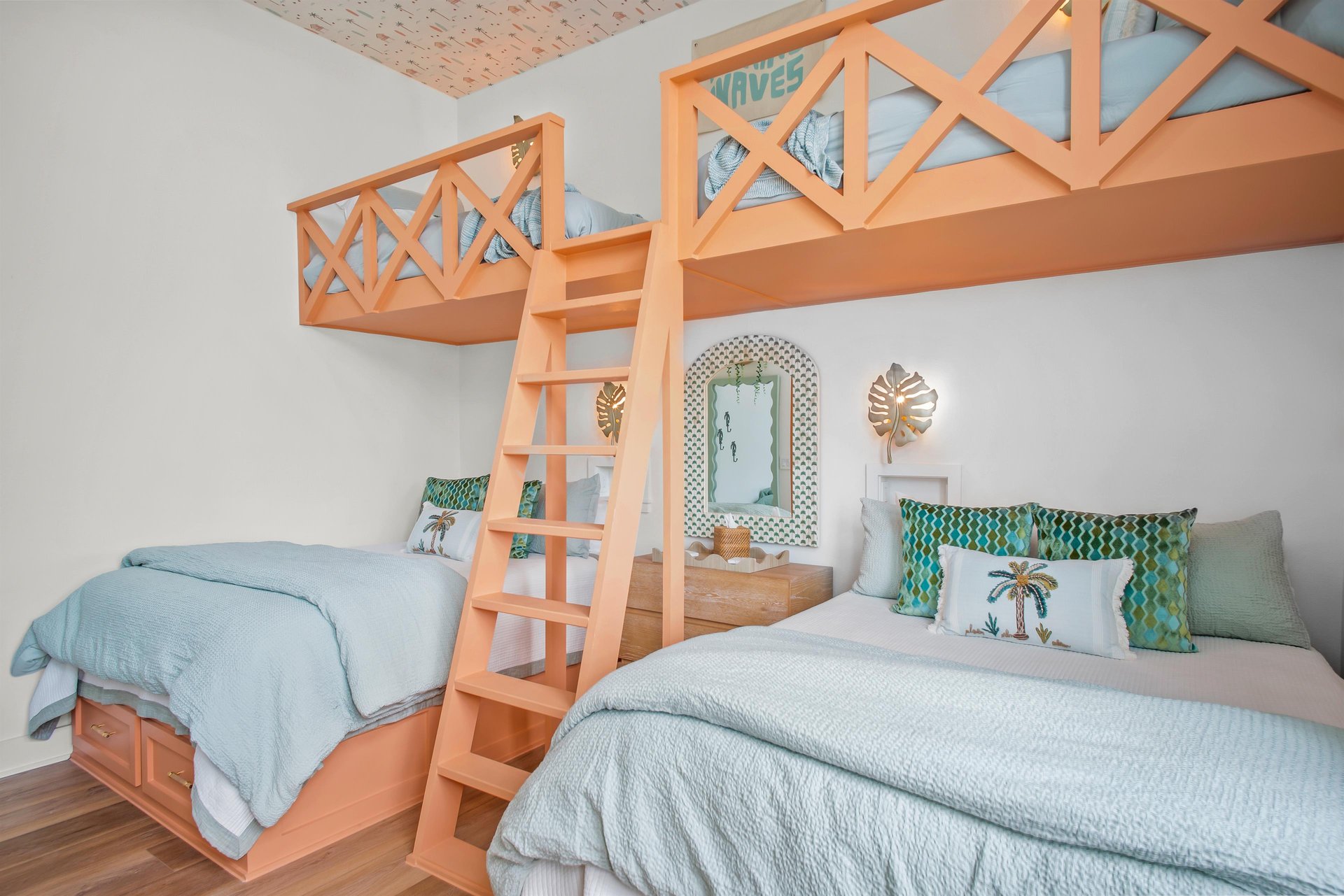 TwinQueen Bunkroom, 1st Floor