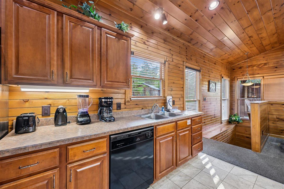 15Kitchen