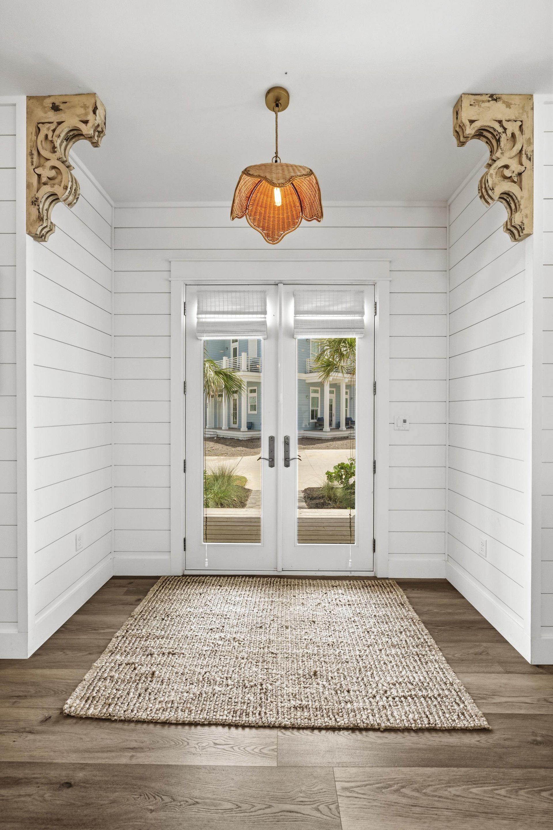 Foyer, 1st Floor