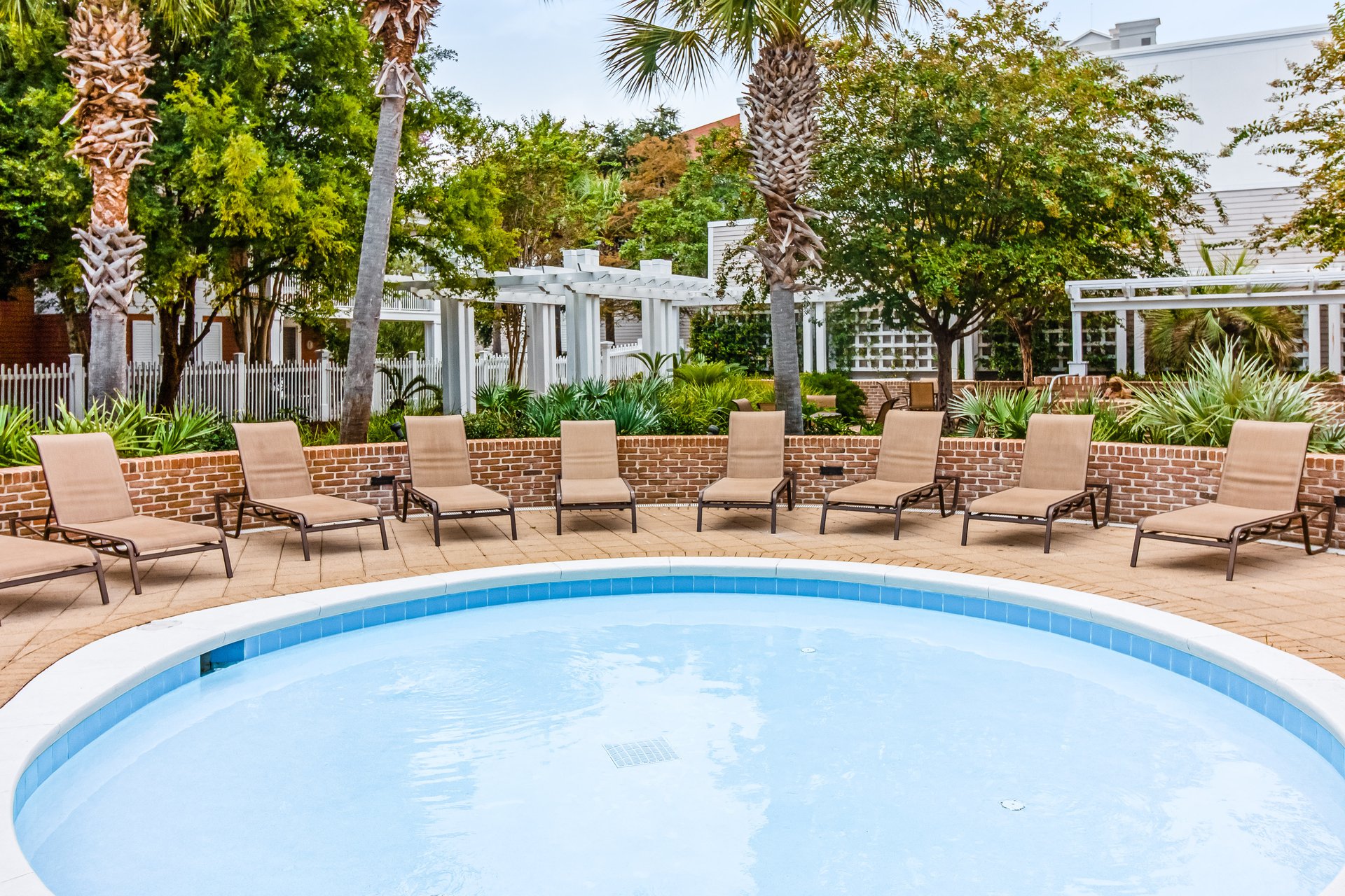 Baytowne Wharf  Market Street Inn 234  Salty Escape 10