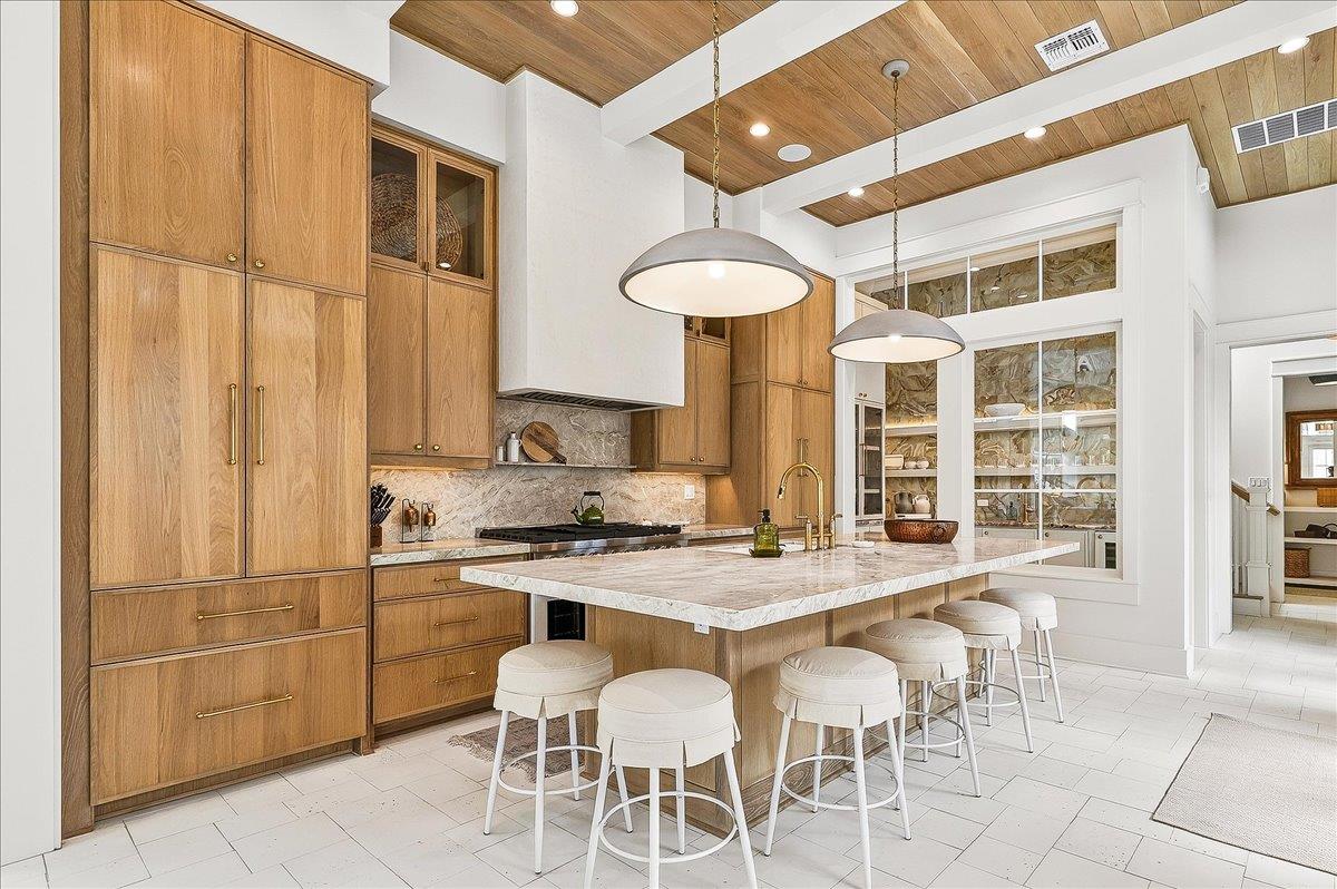 Kitchen, 1st Floor