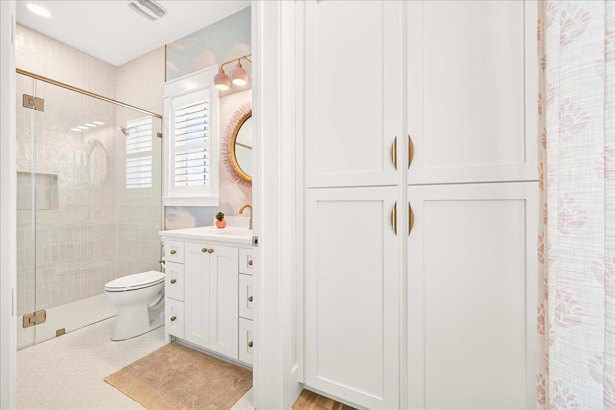 Bathroom, 1st Floor