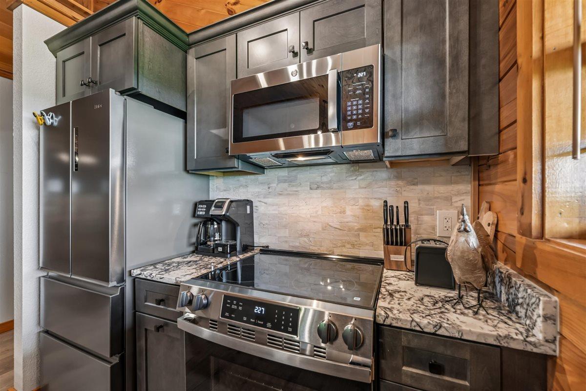 26Kitchen