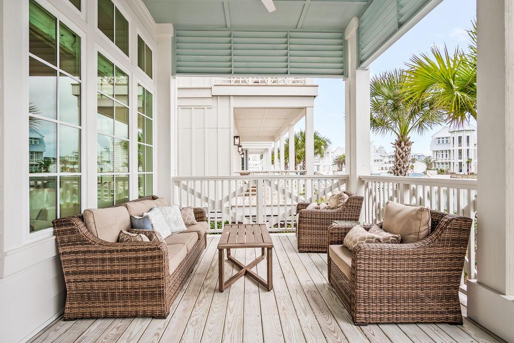 Lakeside Porch, 1st Floor