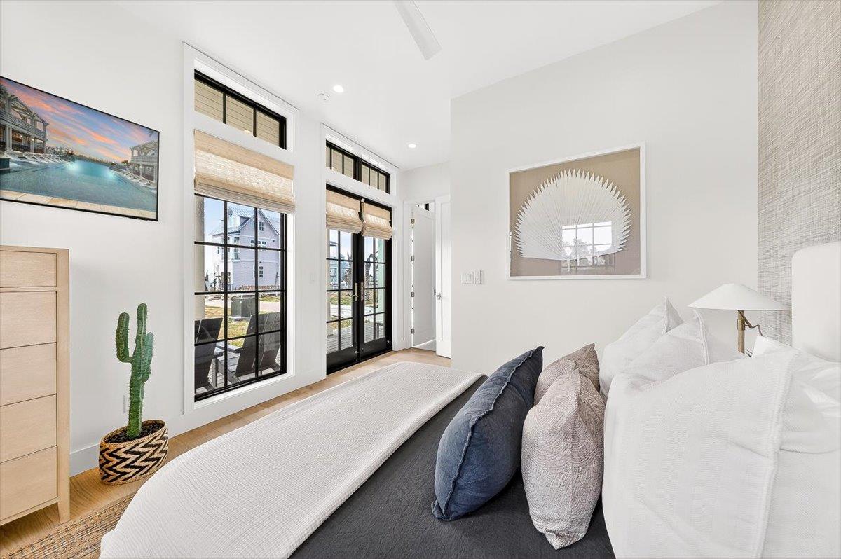 2nd Queen Bedroom, 1st Floor