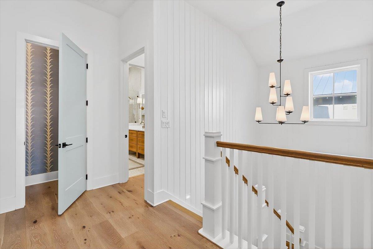 3rd Floor, Landing