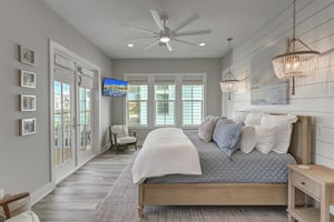 1st Floor King Suite